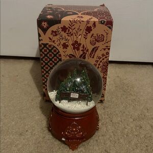 Taylor Swift Christmas Tree Farm Snowglobe